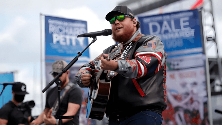 Headliner Shakeup at Madden Bowl: Luke Combs Withdraws Ahead of Super Bowl Week