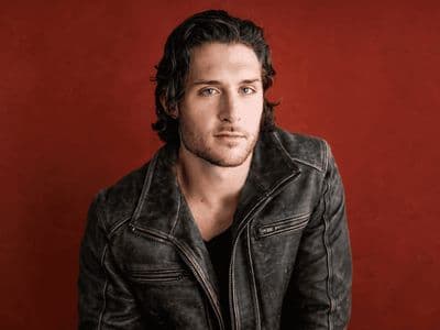 Nate Mayes actor