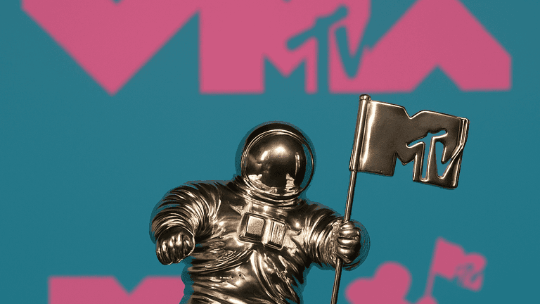 Billie Eilish Wins Best Music Video of the Year at the 2024 MTV Video Music Awards for “NDA”