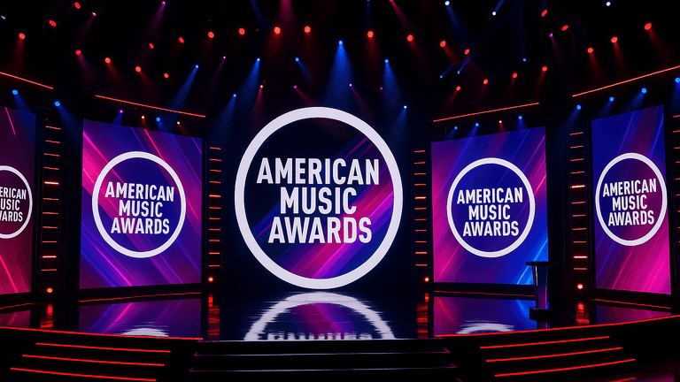 Jennifer Lopez Sustains Facial Injury Ahead of American Music Awards Hosting Gig