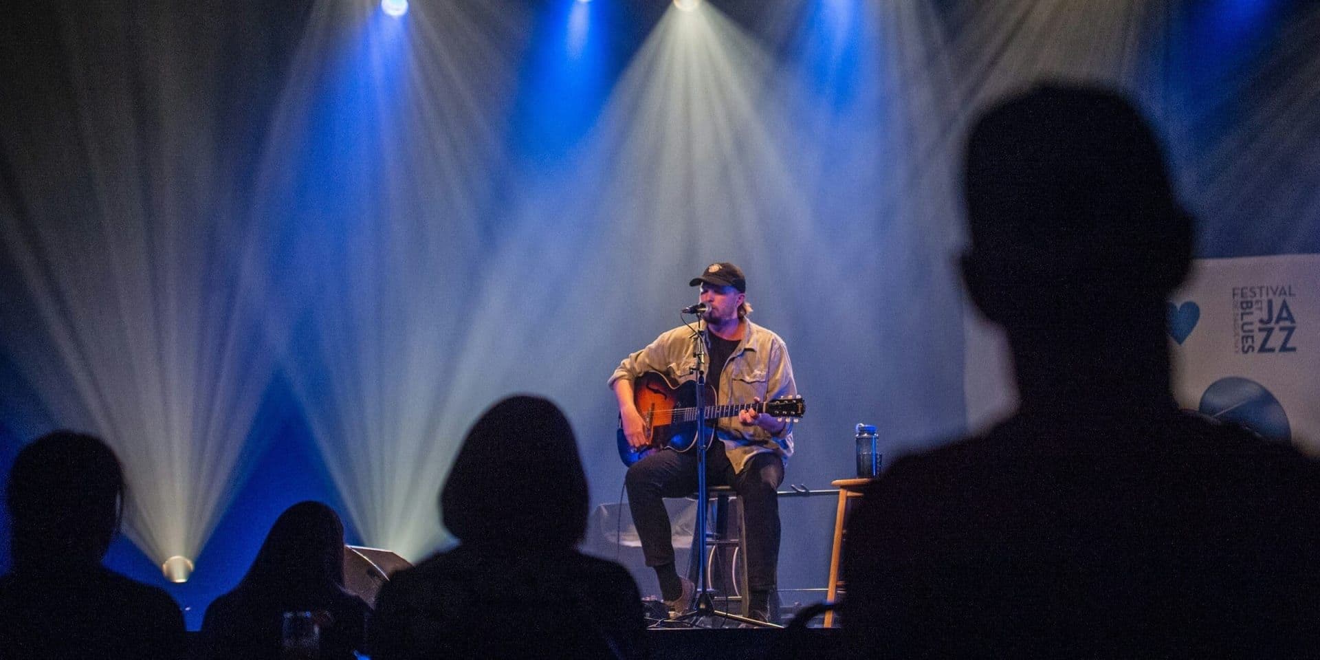 Walker Hayes to Bring Intimate “Unplugged” Tour to Midland Center for the Arts