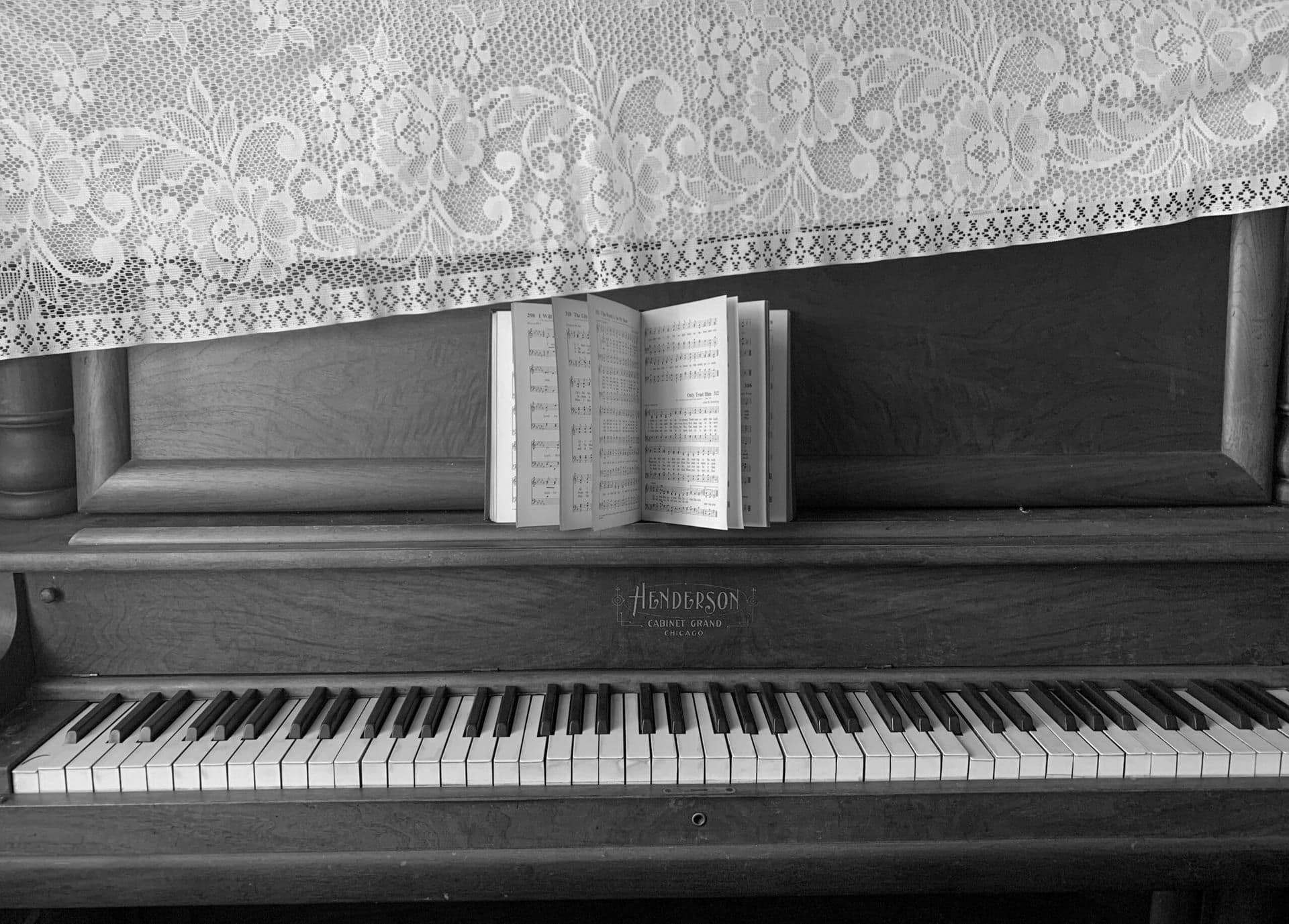 Bill Fay, Influential British Singer-Songwriter, Passes Away at 81