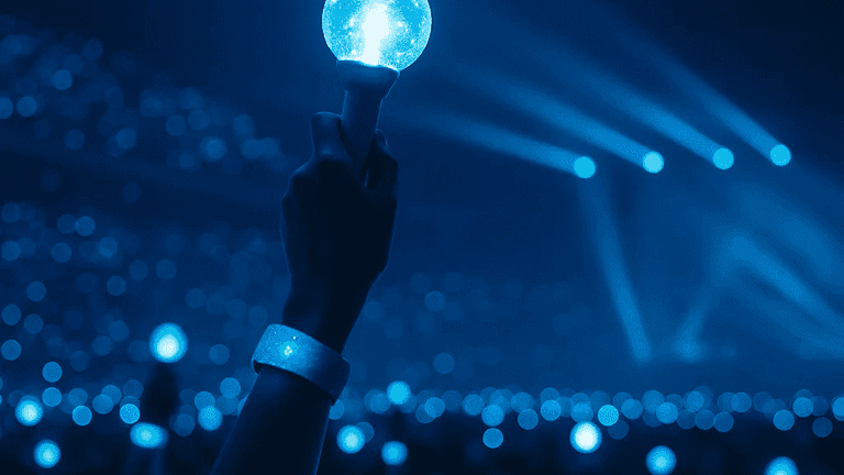 Seventeen’s ‘Right Here World Tour’ Electrifies Singapore with Record-Breaking Performance