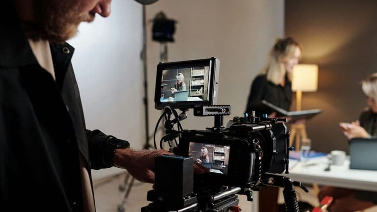 Taylor Swift Rumored to Be Filming New Music Video in Los Angeles