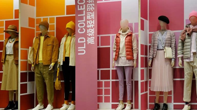 Contrasting Visions at London Fashion Week: Paul Costelloe and Bora Aksu’s Spring-Summer 2026 Collections