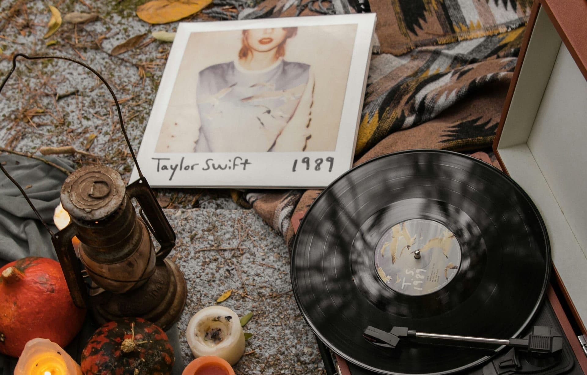 Taylor Swift Wins Top Artist for the 6th Time at the 2024 Billboard Music Awards