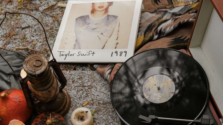 Taylor Swift Wins Top Artist for the 6th Time at the 2024 Billboard Music Awards
