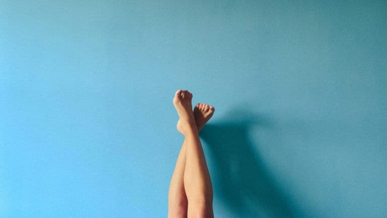 Allen Claims Her Income from Selling Feet Pictures Surpasses Her Music Earnings