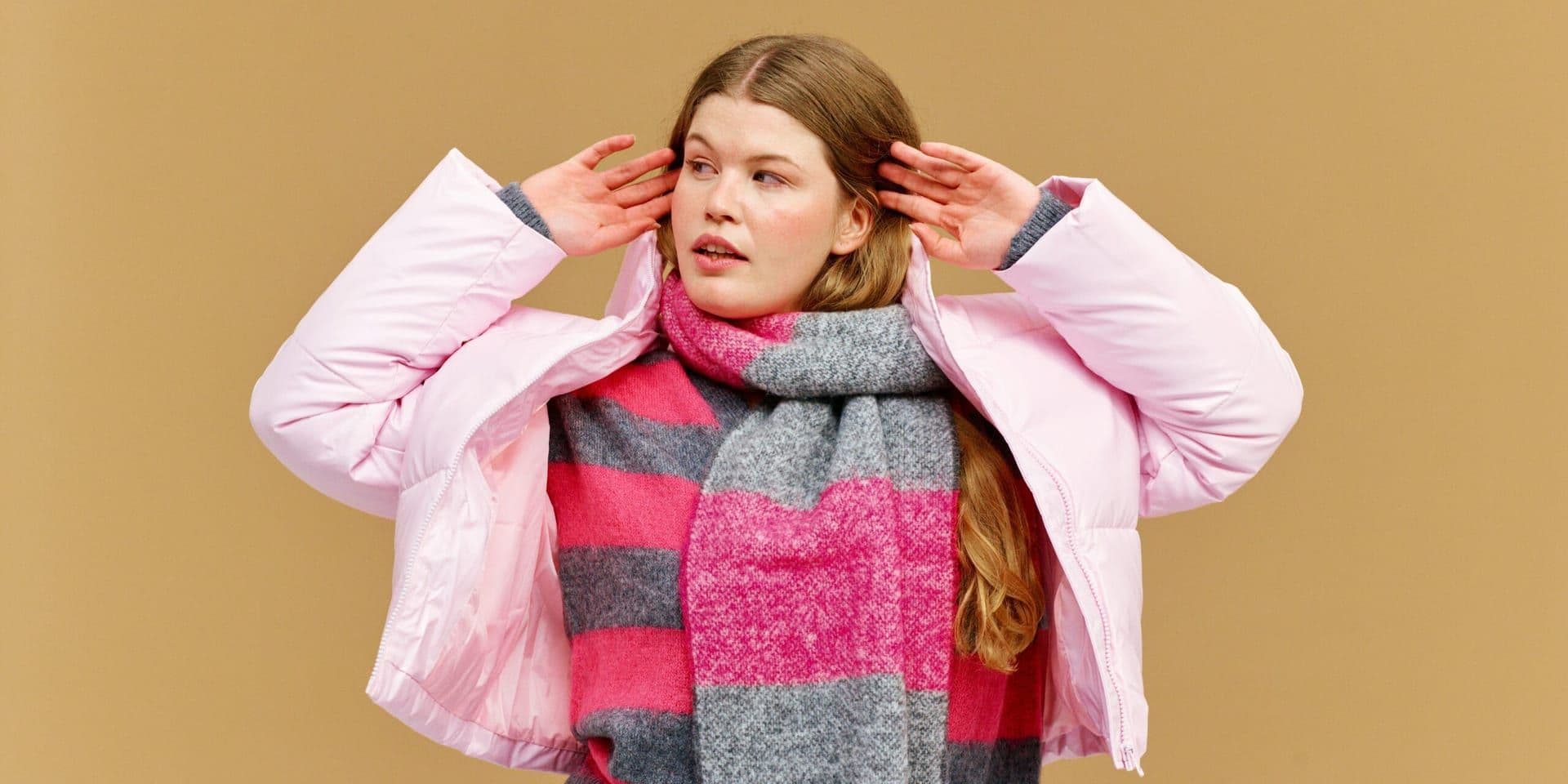 PinkPantheress Redefines Fashion at the 2026 Grammys with a Bold Scarf-Wrapped Vivienne Westwood Look