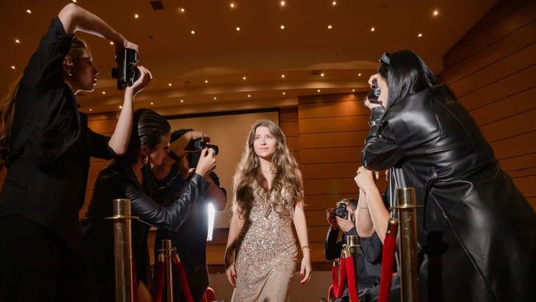 Red-Carpet Styles Shine at Gala Circuit Ahead of November 9, 2025