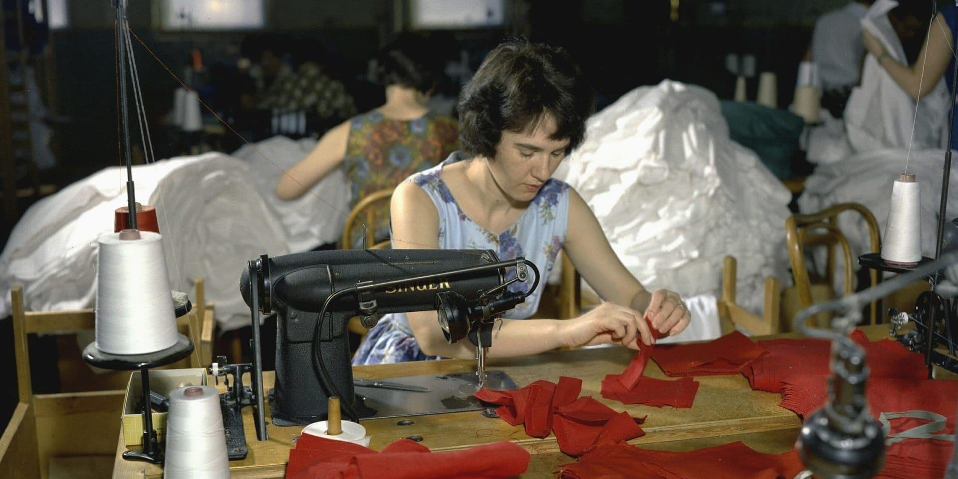 U.S. Fashion Retailers Launch Eco-Packaging Pilot in Push Toward Sustainable Practices
