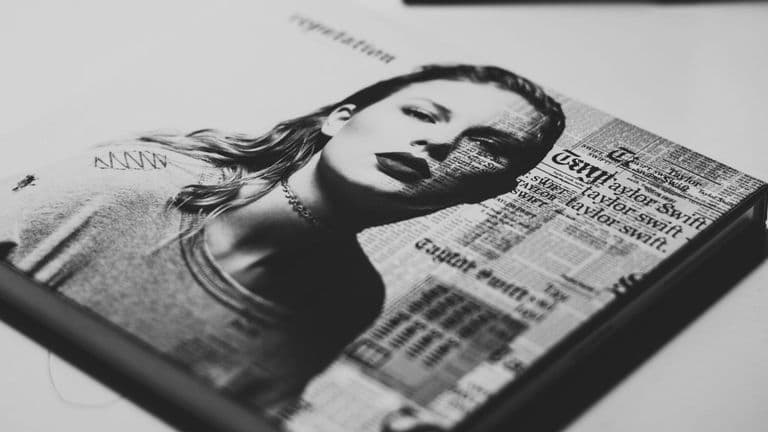 Taylor Swift’s ‘The Life of a Showgirl’ Sparks Conversations